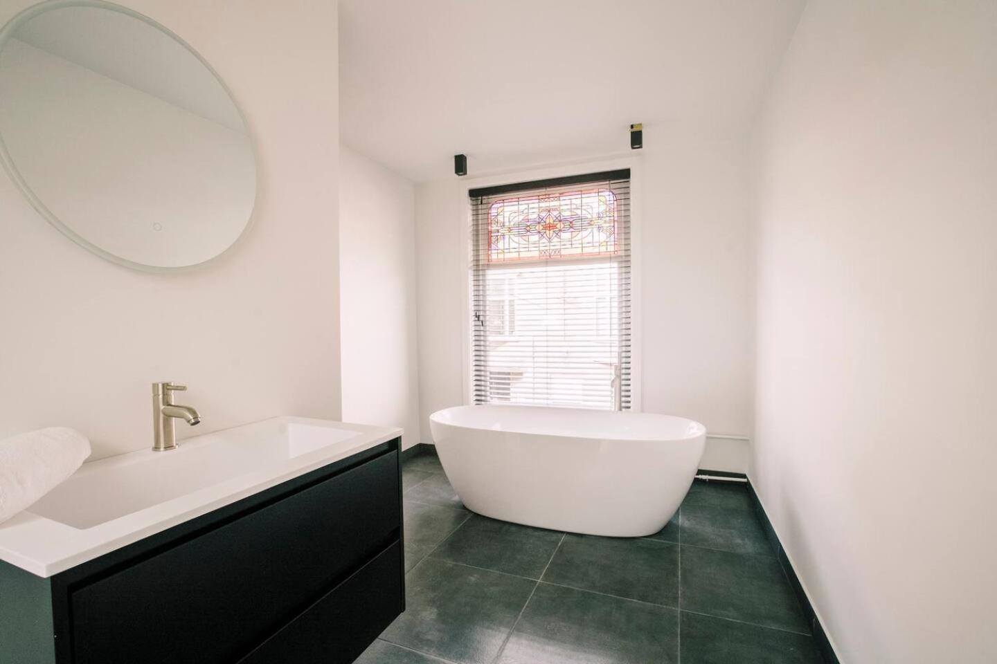 Xxl Loft With Bath Located Stadsvilla * Tilburgo